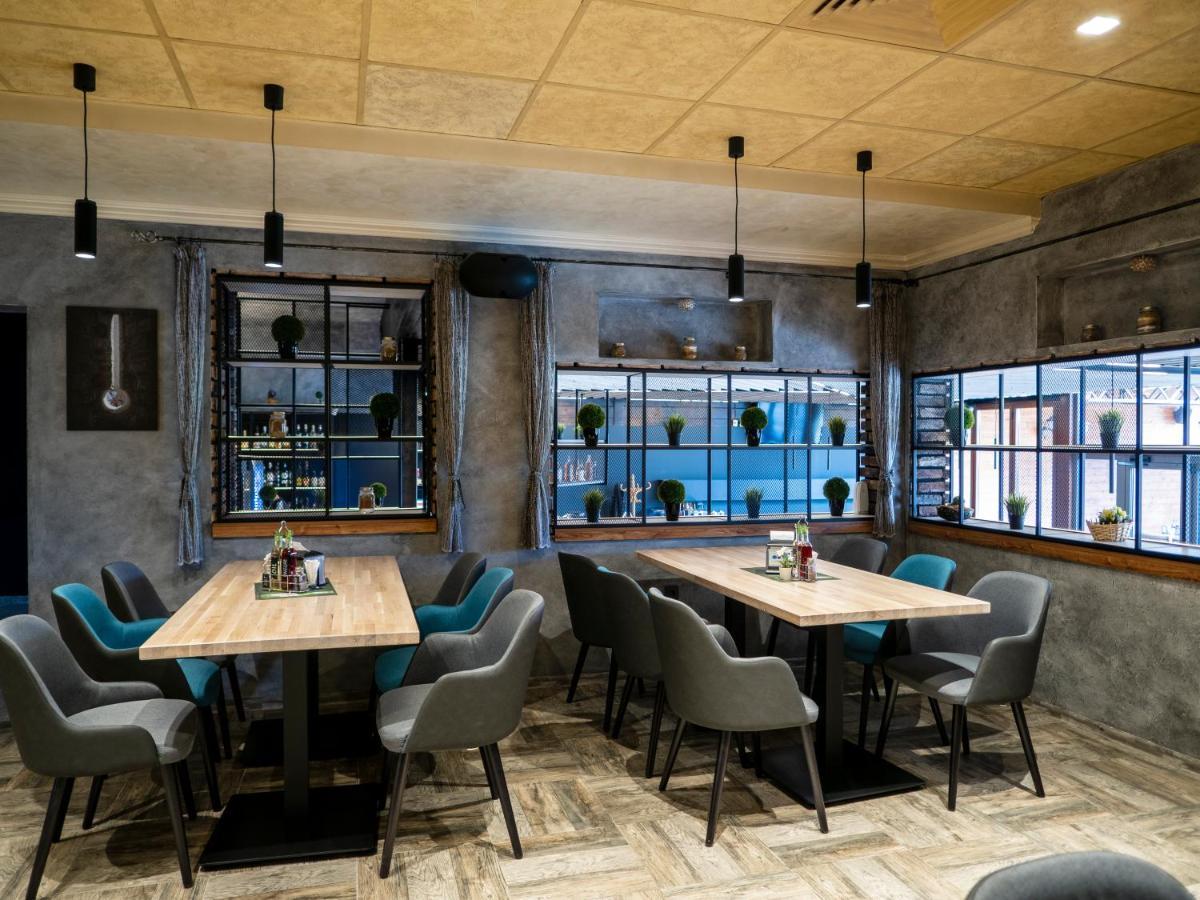 Hotel Elit Pernik Ngoại thất bức ảnh