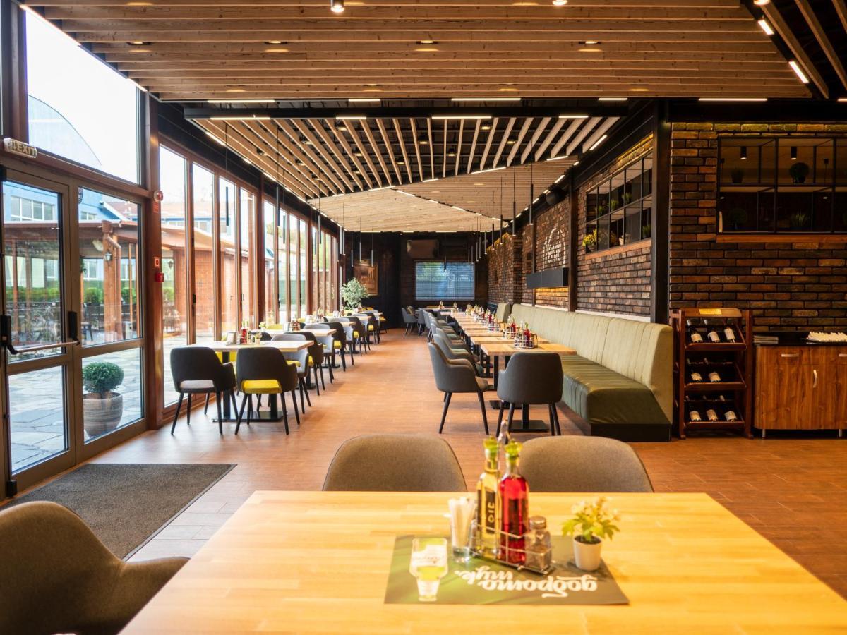 Hotel Elit Pernik Ngoại thất bức ảnh