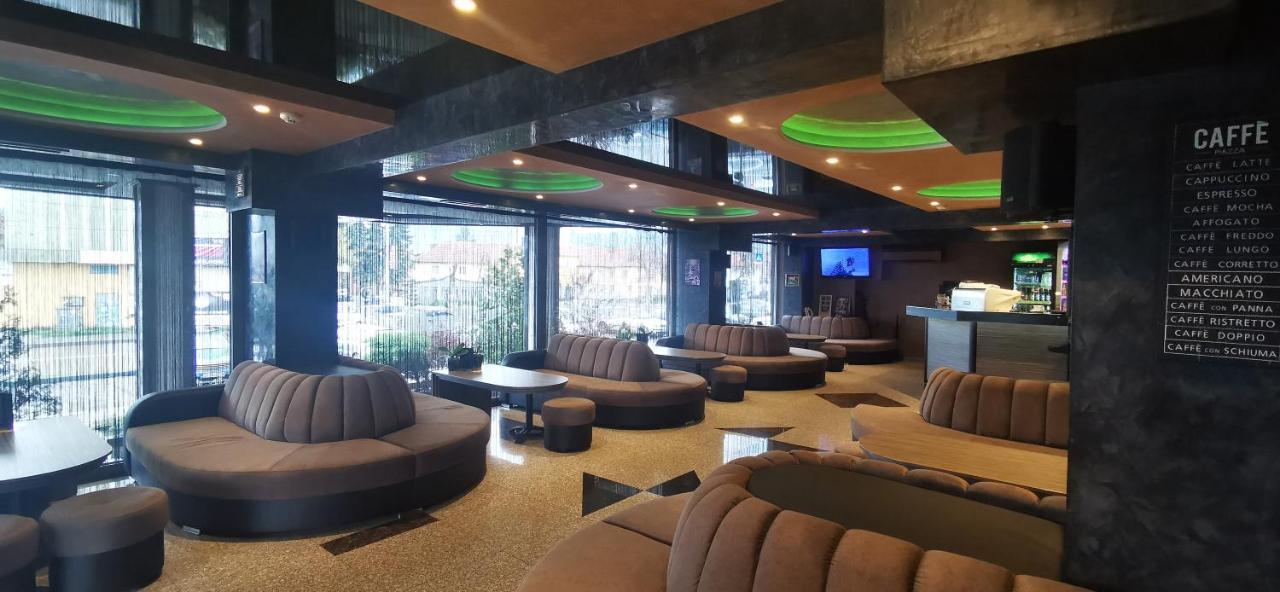 Hotel Elit Pernik Ngoại thất bức ảnh