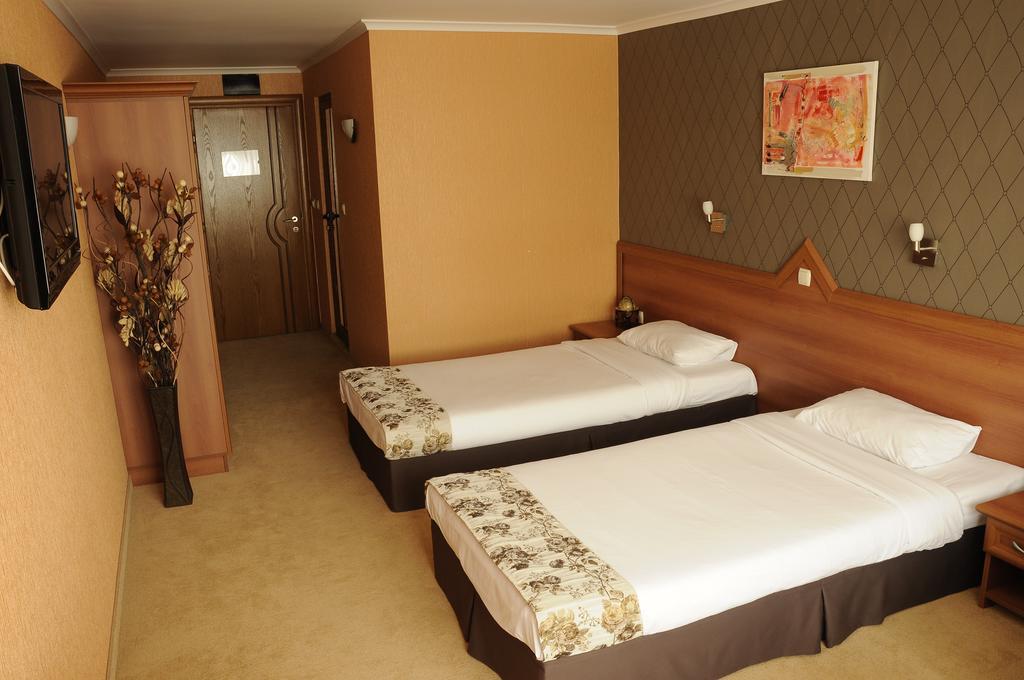 Hotel Elit Pernik Ngoại thất bức ảnh