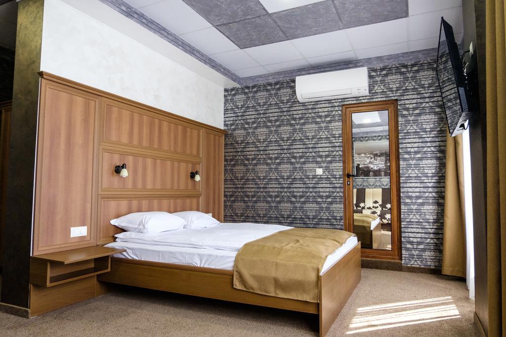 Hotel Elit Pernik Ngoại thất bức ảnh
