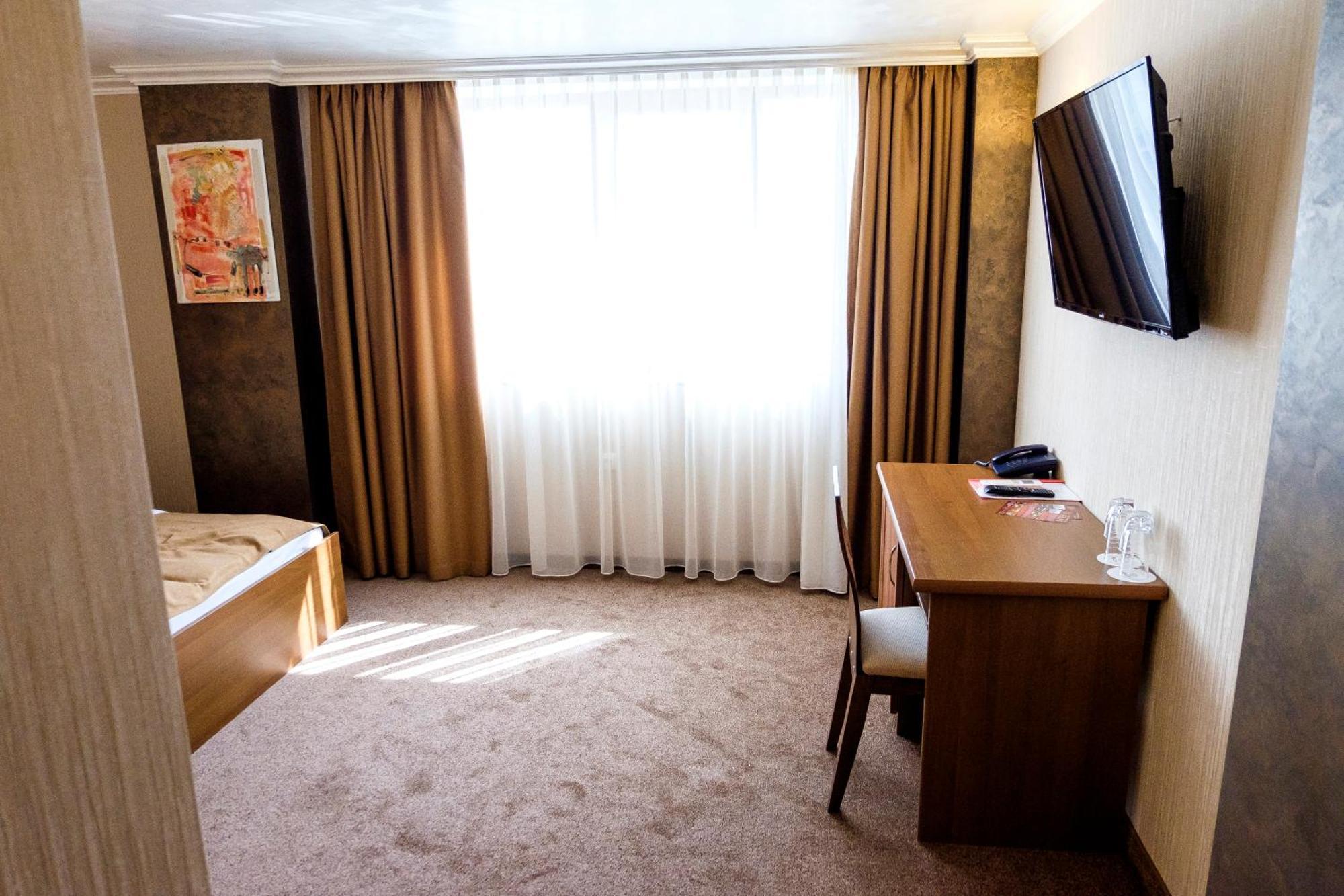 Hotel Elit Pernik Ngoại thất bức ảnh
